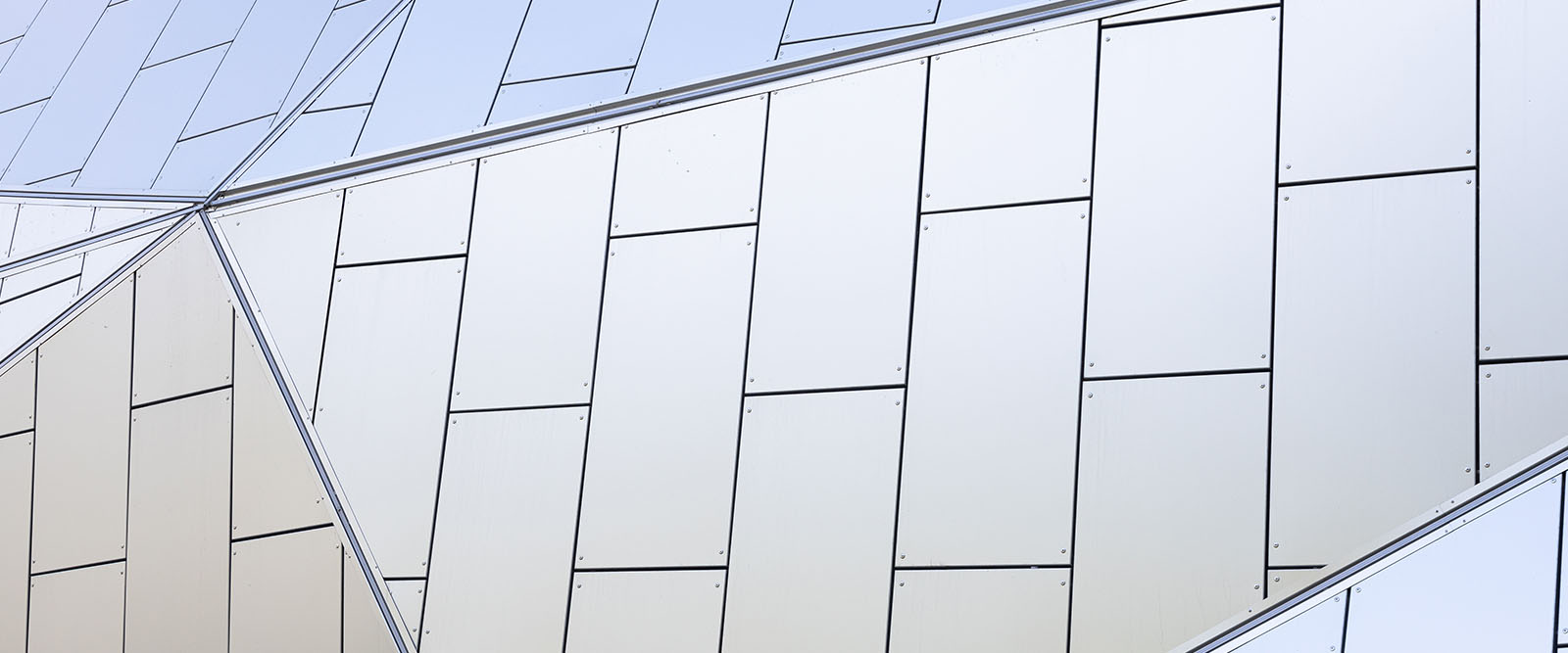 A Priori Source - Aluminium Cladding