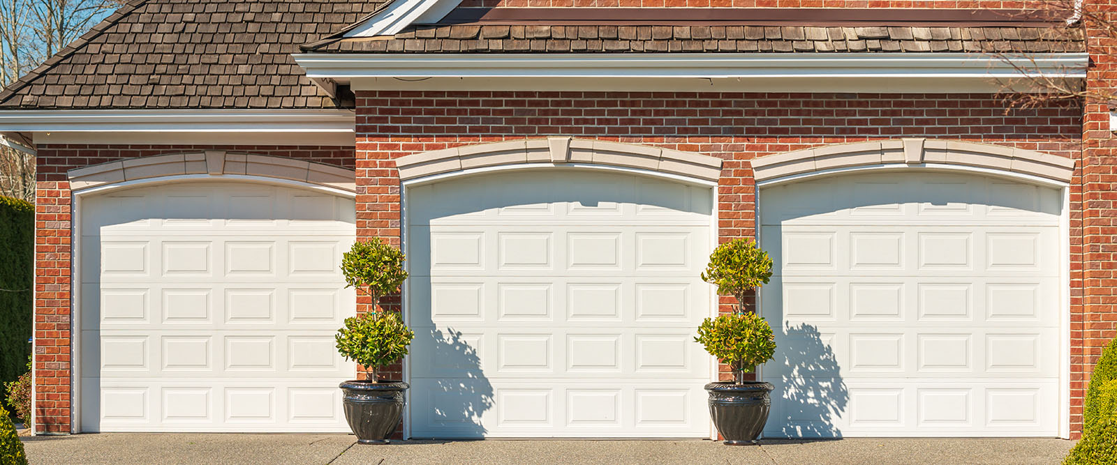 A Priori Source - House and Garage doors